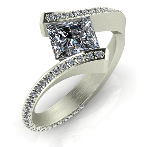 Ring mit Diamanten im Prinzessschliff Ring mit Diamanten im Prinzessschliff